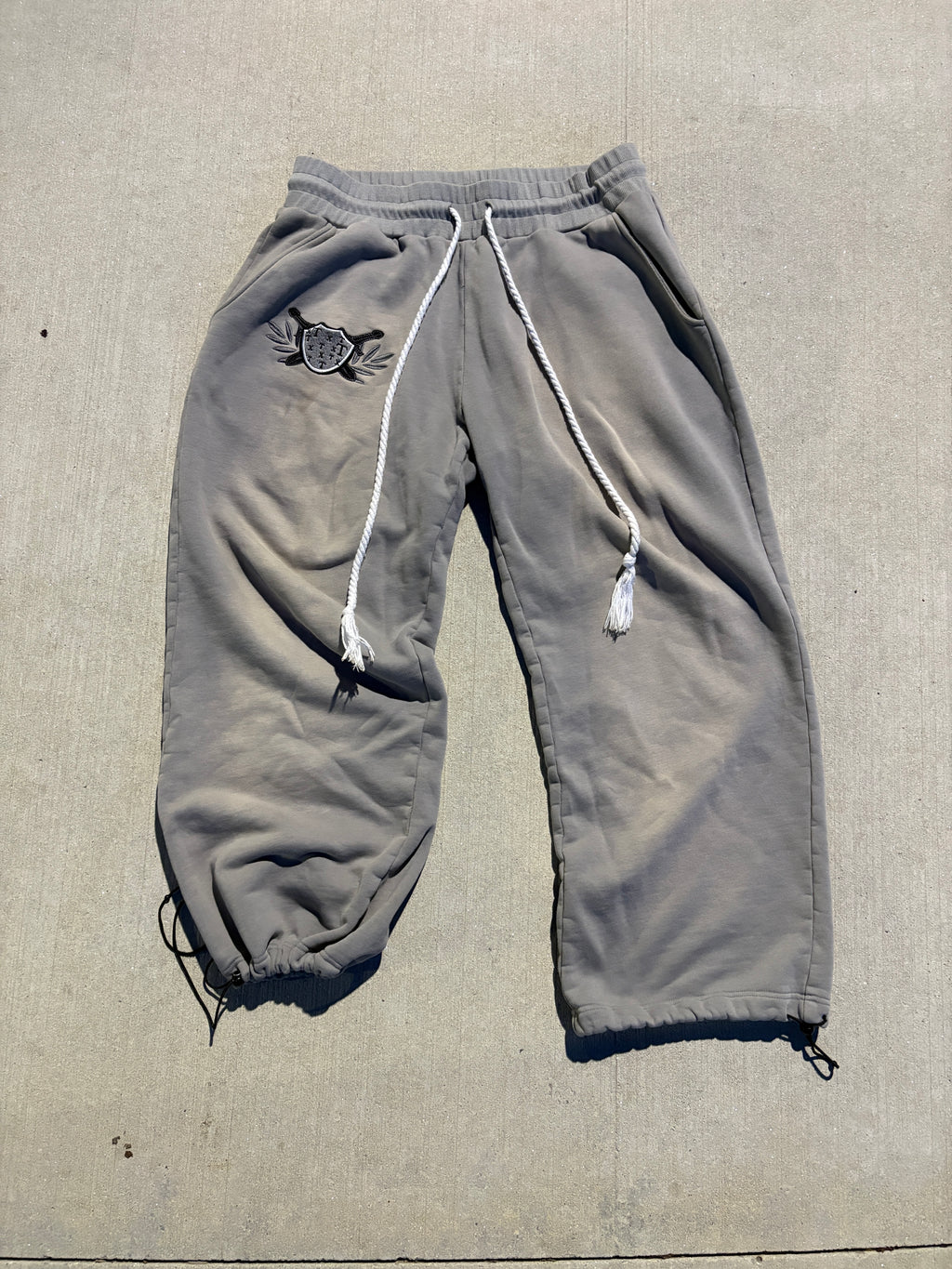 MEDIEVAL THRXXDZ RUNNERS MODEL GRAY