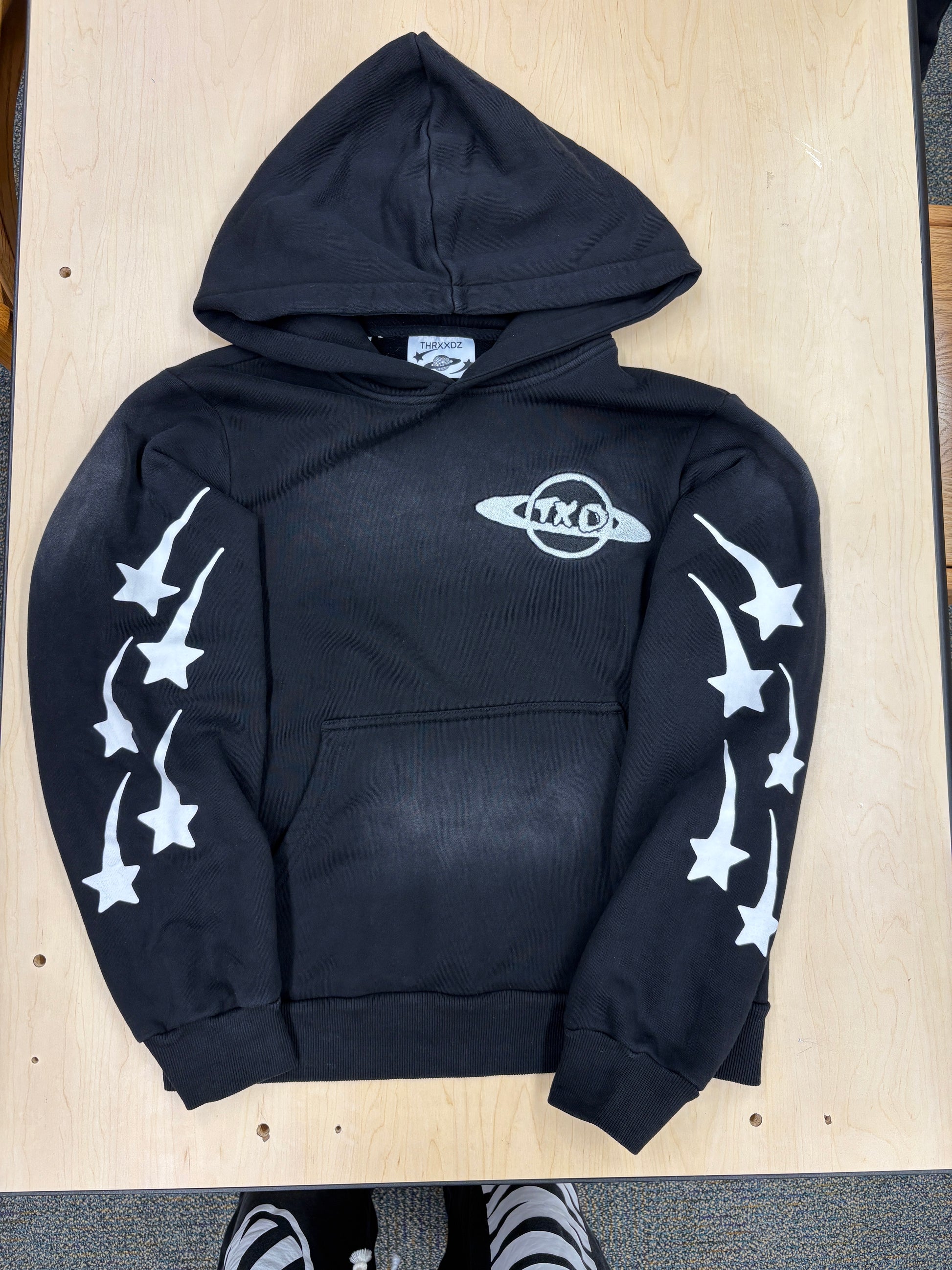 THRXXDZ WORLD HOODIE MODEL “WHITE”